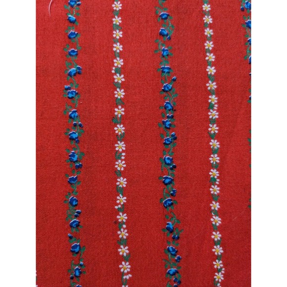 Vintage Floral Print Fabric Red with Tiny Flower Stripes All Over 1970s - Picture 6 of 8